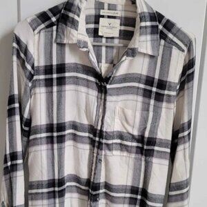 Womens American Eagle relaxed flannel top